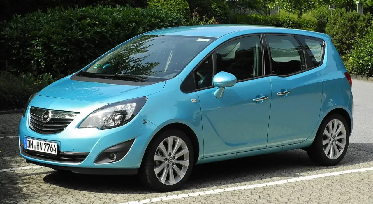 Pojemność baku Opel Meriva A i B: Ile przejedziesz na pełnym?