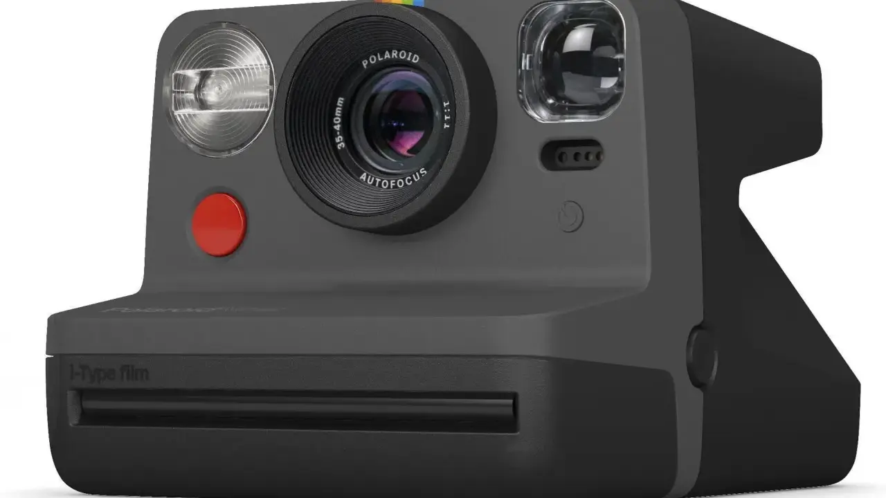 Ceny aparatów Polaroid 2025: od 450 zł do 2500+. Całkowity koszt