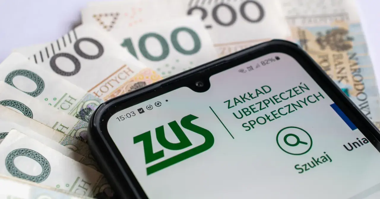 ZUS na telefonie i polskie banknoty. Czy mam 60 lat i 20 lat pracy, dostanę emeryturę?