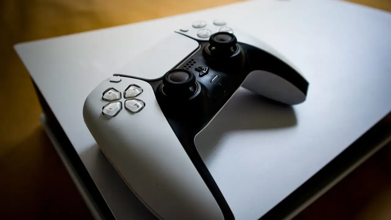 PS5 z napędem czy Digital? Wybierz mądrze i oszczędzaj na grach!