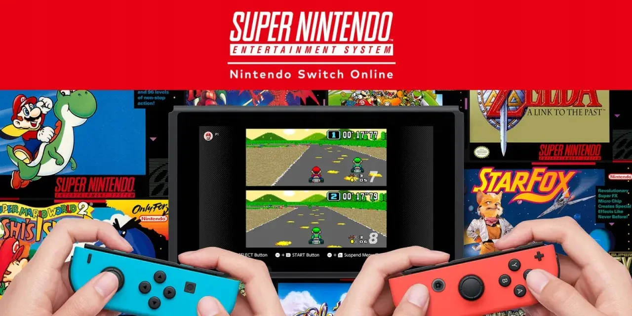 Ręce trzymające Joy-Cony do Nintendo Switch, grające w klasyczne gry z SNES. Dostępne dzięki usłudze Nintendo Switch Online.
