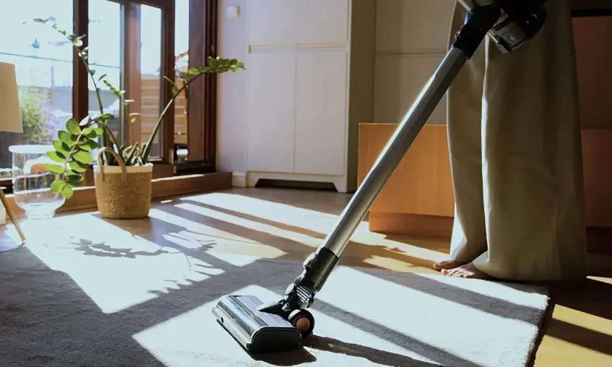 Jaki odkurzacz jest cichy? Poznaj dB i chroń swój komfort