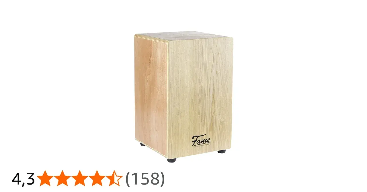 Un cajon en bois clair, prêt à jouer. Parfait pour s'amuser à jouer du cajon.