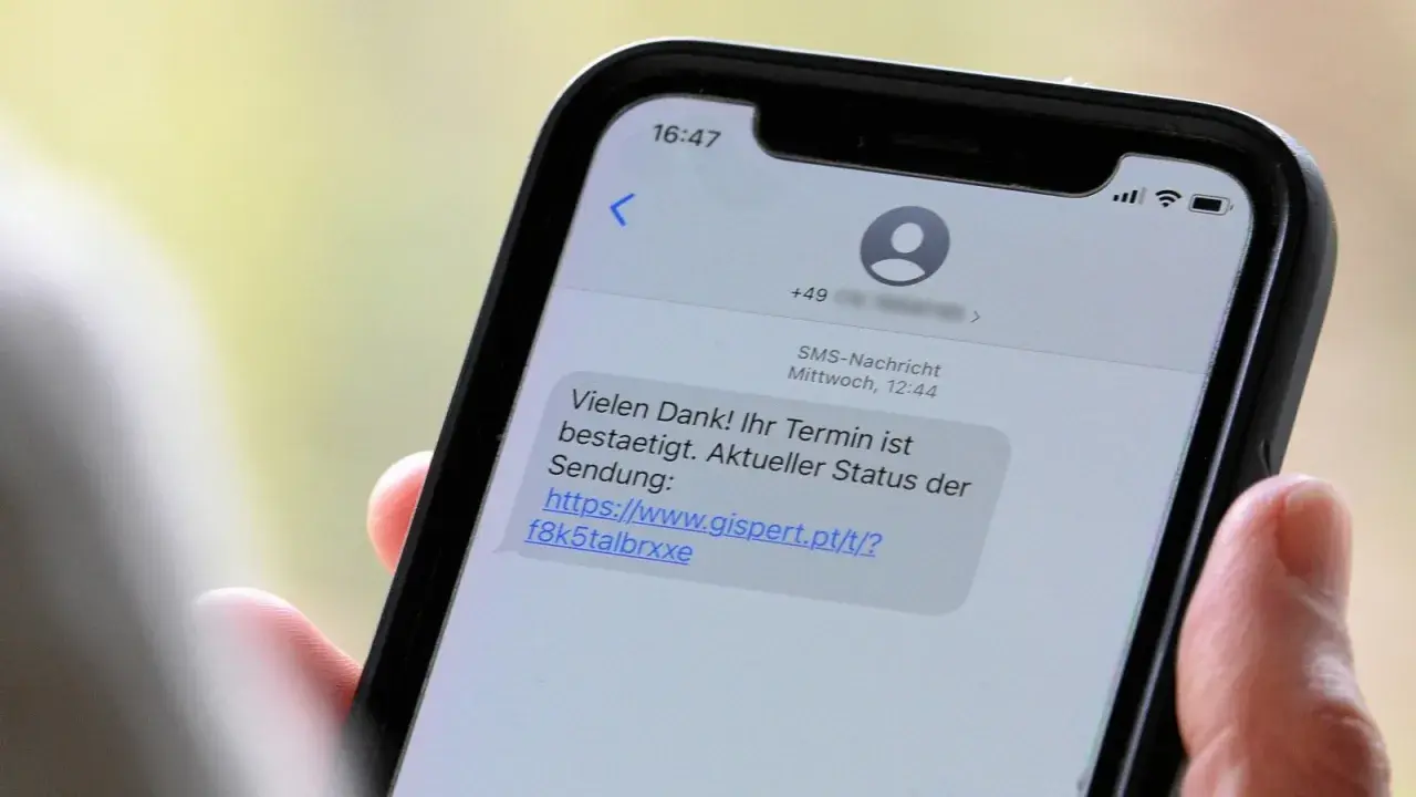 Vorsicht vor diesem SMS-Betrug! Eine Nachricht bestätigt angeblich einen Termin, enthält aber einen verdächtigen Link.