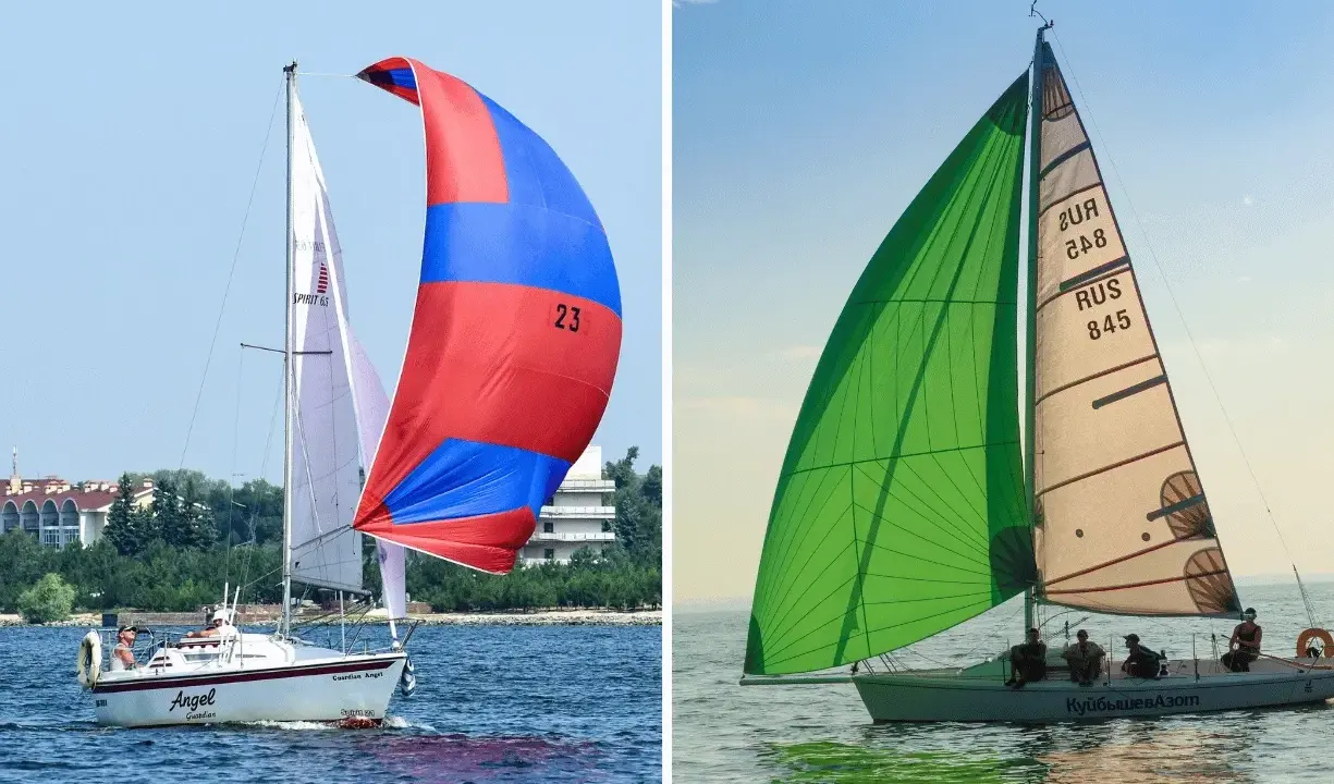 Deux voiliers naviguent sur l'eau. L'un arbore une grande voile rouge et bleue, prête à choquer. L'autre est équipé d'une voile verte éclatante.
