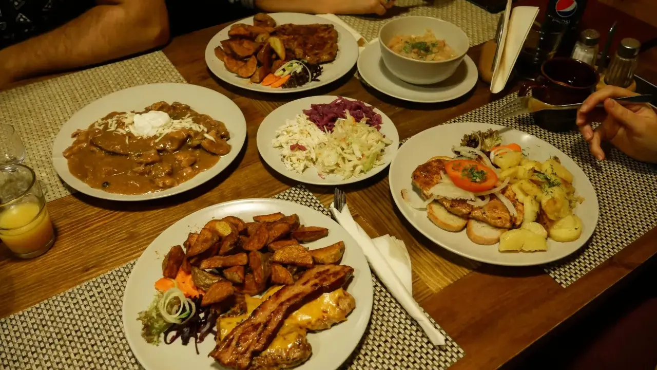 Bacówka u Józka Łódź: Góralski klimat, menu, dojazd. Czy warto?