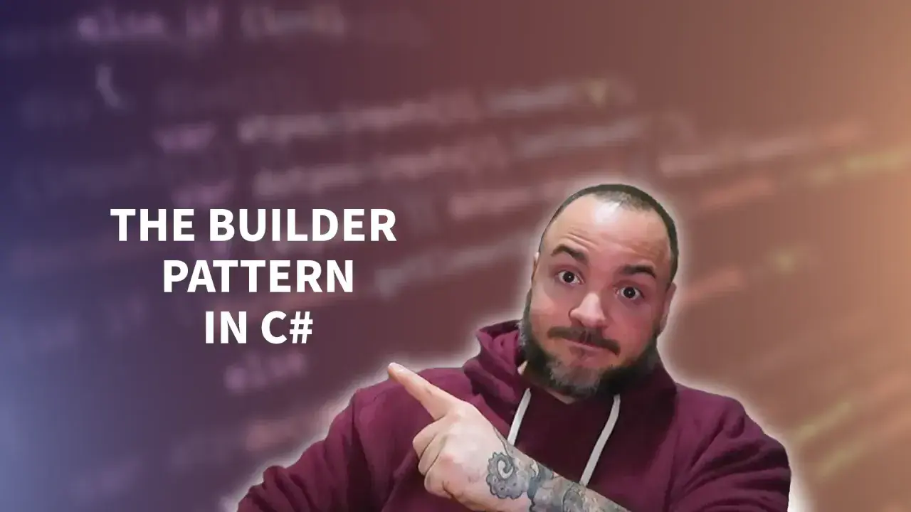 Mężczyzna wskazuje na tekst "THE BUILDER PATTERN IN C#" na tle kodu.