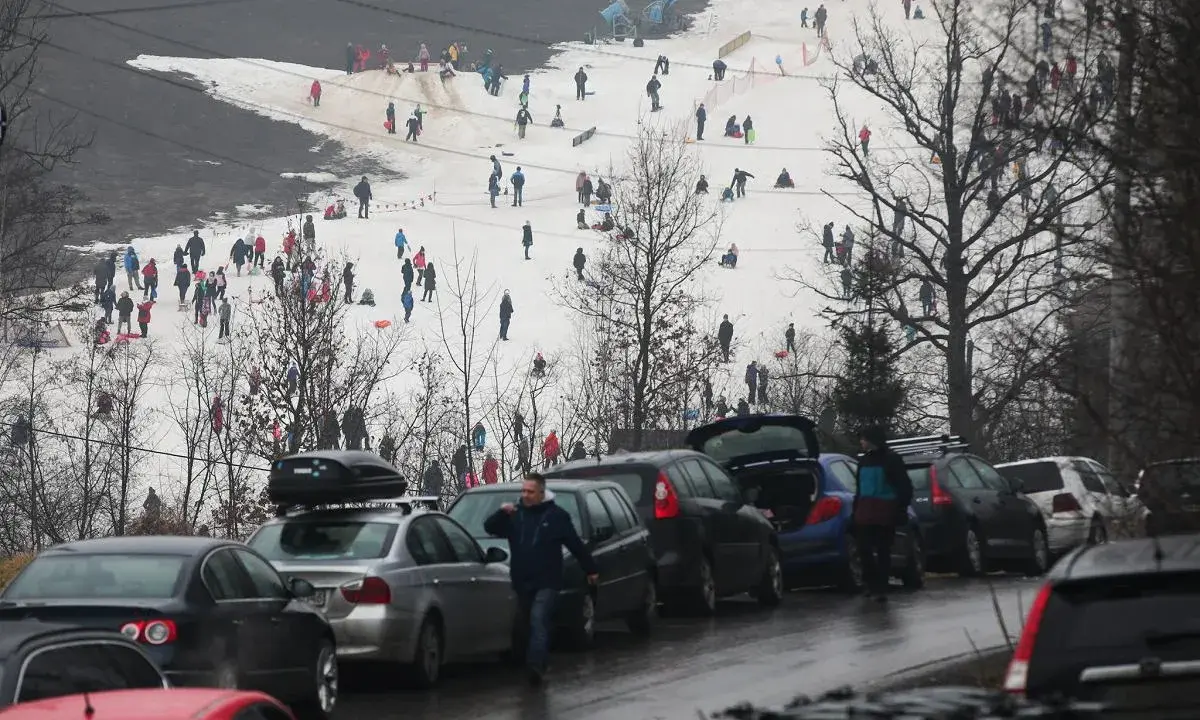 Osiedle Szkolne Kraków: Dojazd bez problemów? MPK i parking