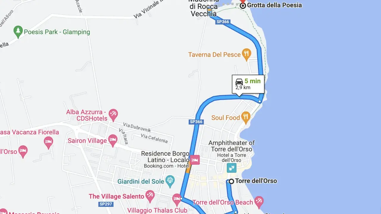 Mappa di Torre dell'Orso con itinerario che include Grotta della Poesia, Taverna del Pesce e Torre dell'Orso Beach.