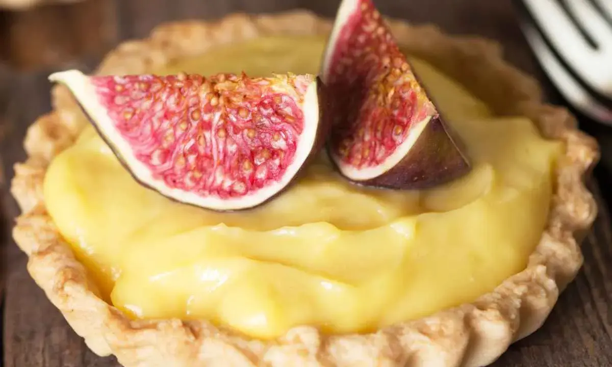 Torta Crema Pasticcera: Ricetta Perfetta, Segreti e Varianti