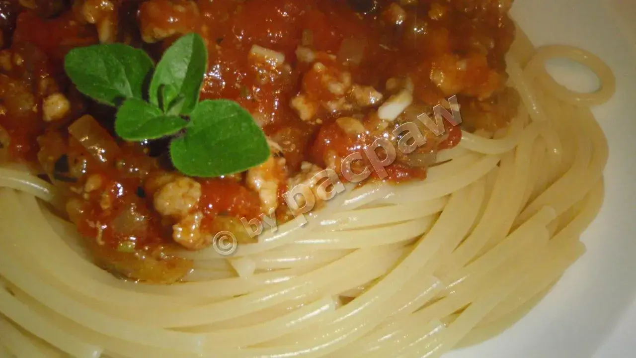 Idealne Spaghetti Bolognese z Selerem Naciowym? Poznaj Sekret!