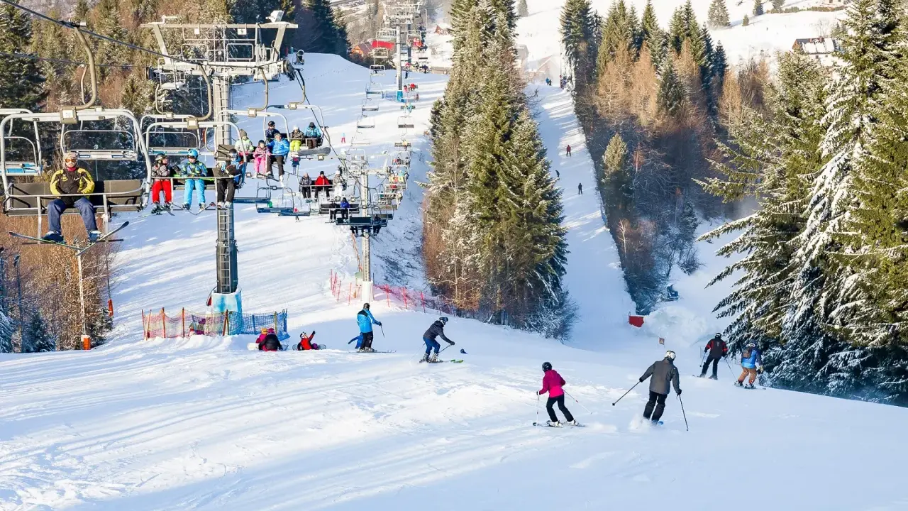 Wisła na narty: Odkryj najlepsze stoki, Skipass i porady eksperta