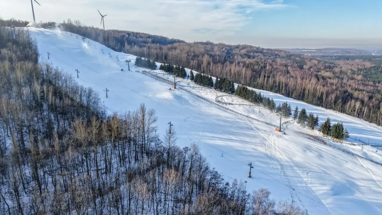 Góra Kamieńsk: Otwarcie 2026 daty, godziny, ceny. Sprawdź!