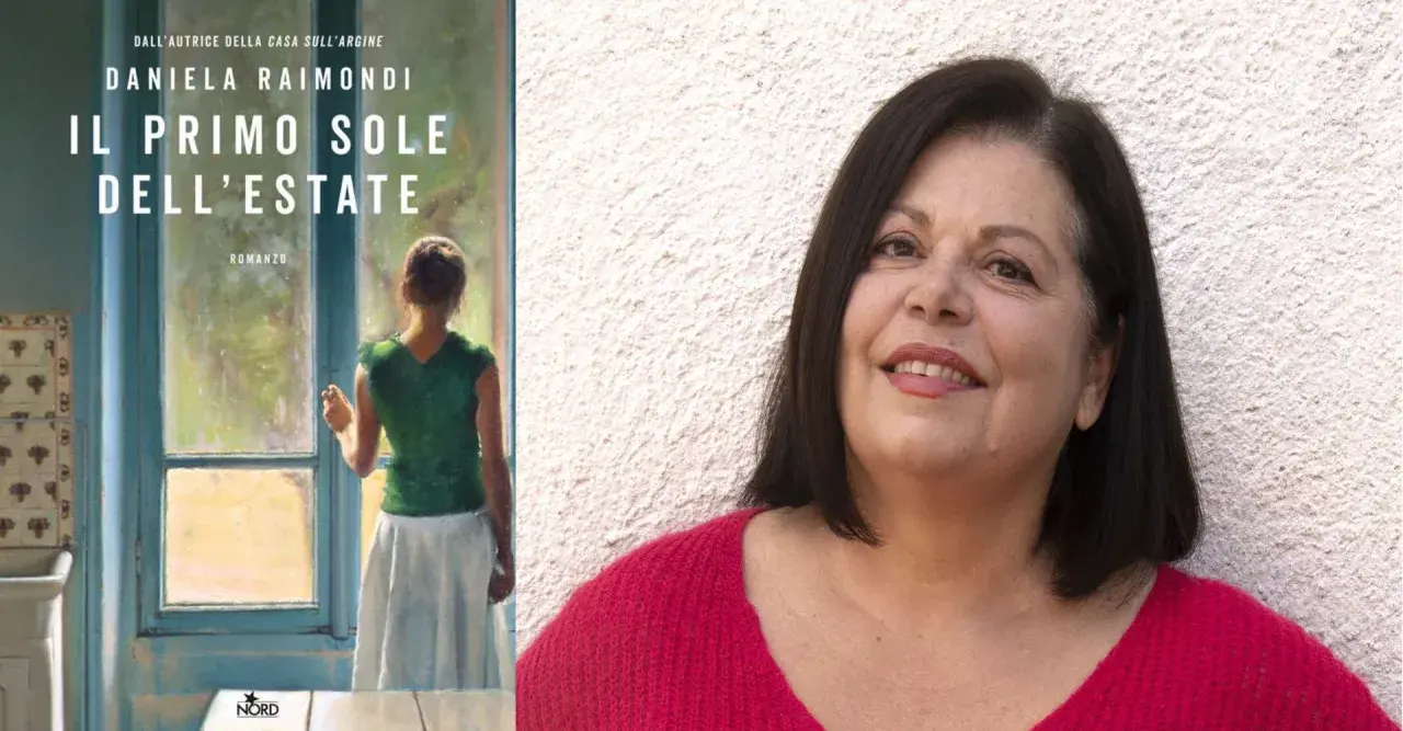 Daniela Raimondi, autrice de "Il primo sole dell'estate", sorride con un maglione fucsia.