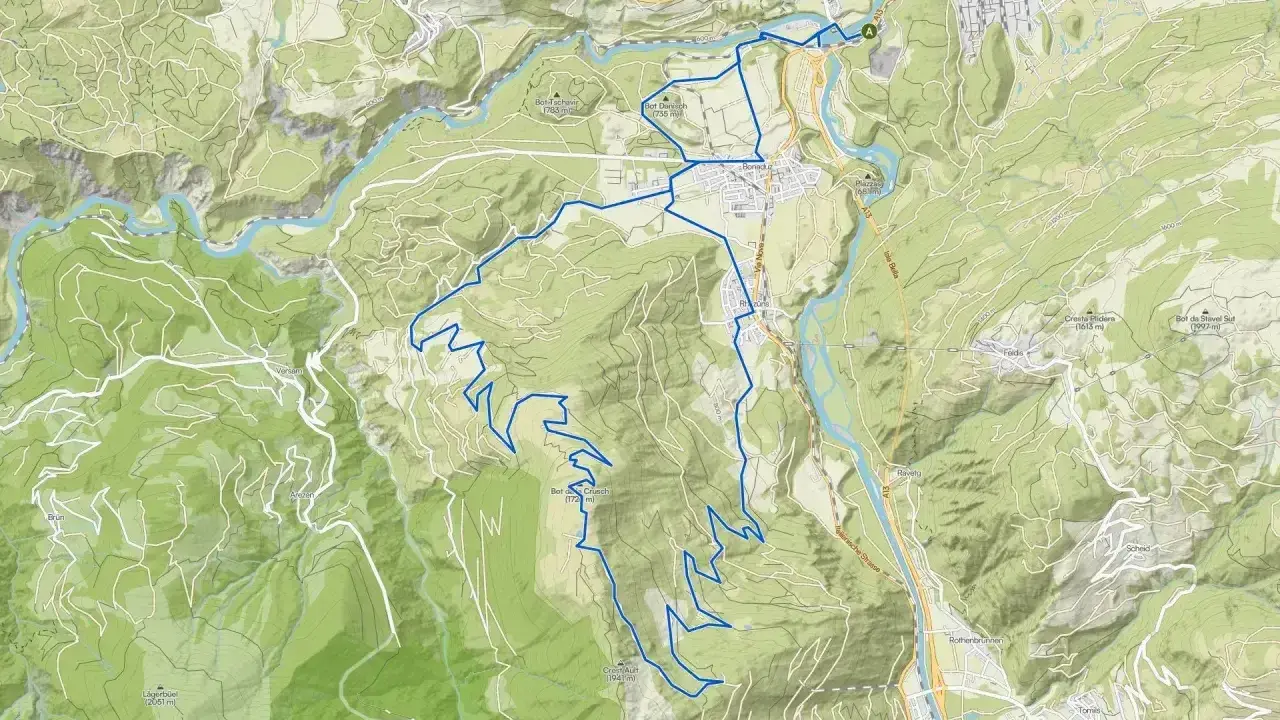 Mapa szlaku rowerowego w górach, pokazująca dolinę rzeki i strome zbocza. Gdzie są Alpy? Tutaj, wśród zielonych wzgórz i skalistych szczytów.