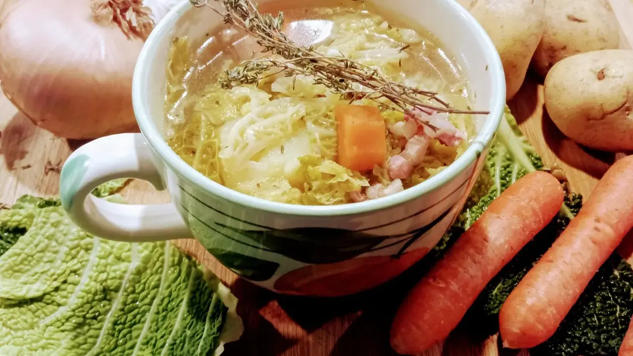 Soupe aux choux pour maigrir du ventre : mythe ou réalité ?