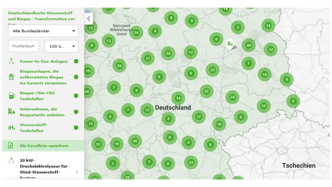 Deutschlandkarte zeigt Biogasanlagen, die aufbereitetes Biogas ins Gasnetz einspeisen. Viele grüne Kreise markieren Standorte in Deutschland.