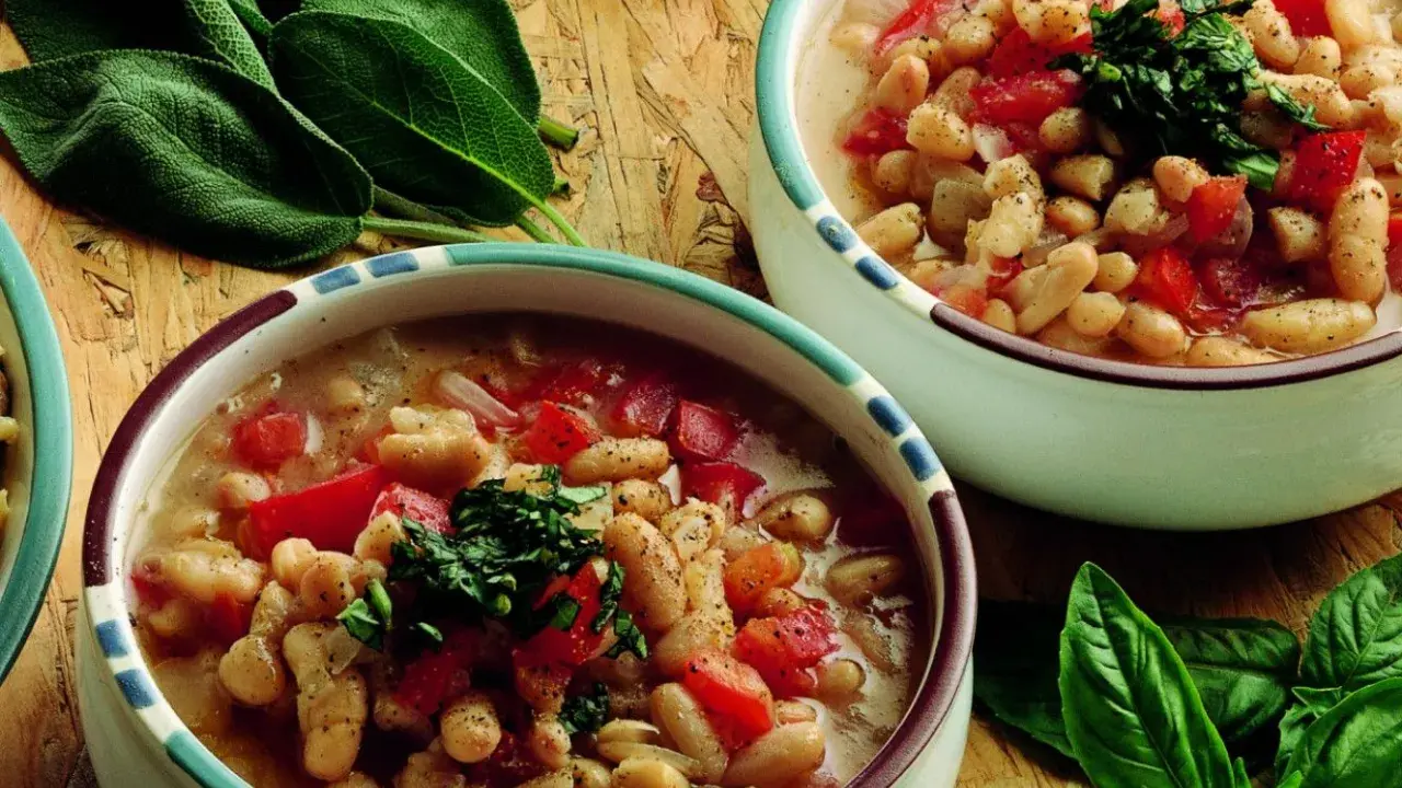 Minestra di fagioli cannellini: i segreti per una cremosità perfetta
