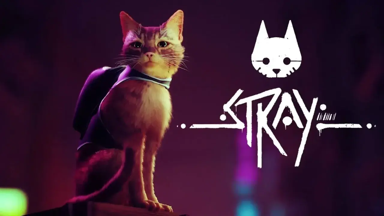 Kot z plecakiem na tle logo gry Stray. Ten kot to bohater gry, która jest dostępna w ramach Game Pass.
