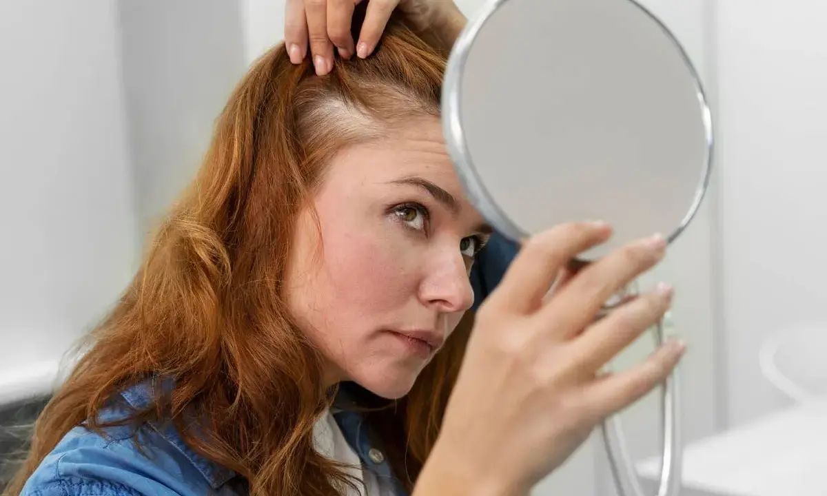 Caída del cabello: ¿Qué funciona sin receta? Guía experta