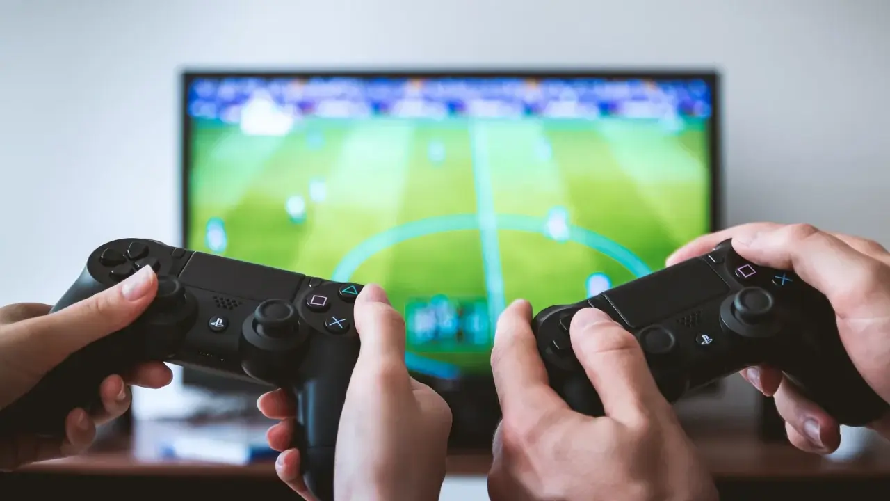 Jak podłączyć pada PS4 do PC? Poradnik krok po kroku i triki!