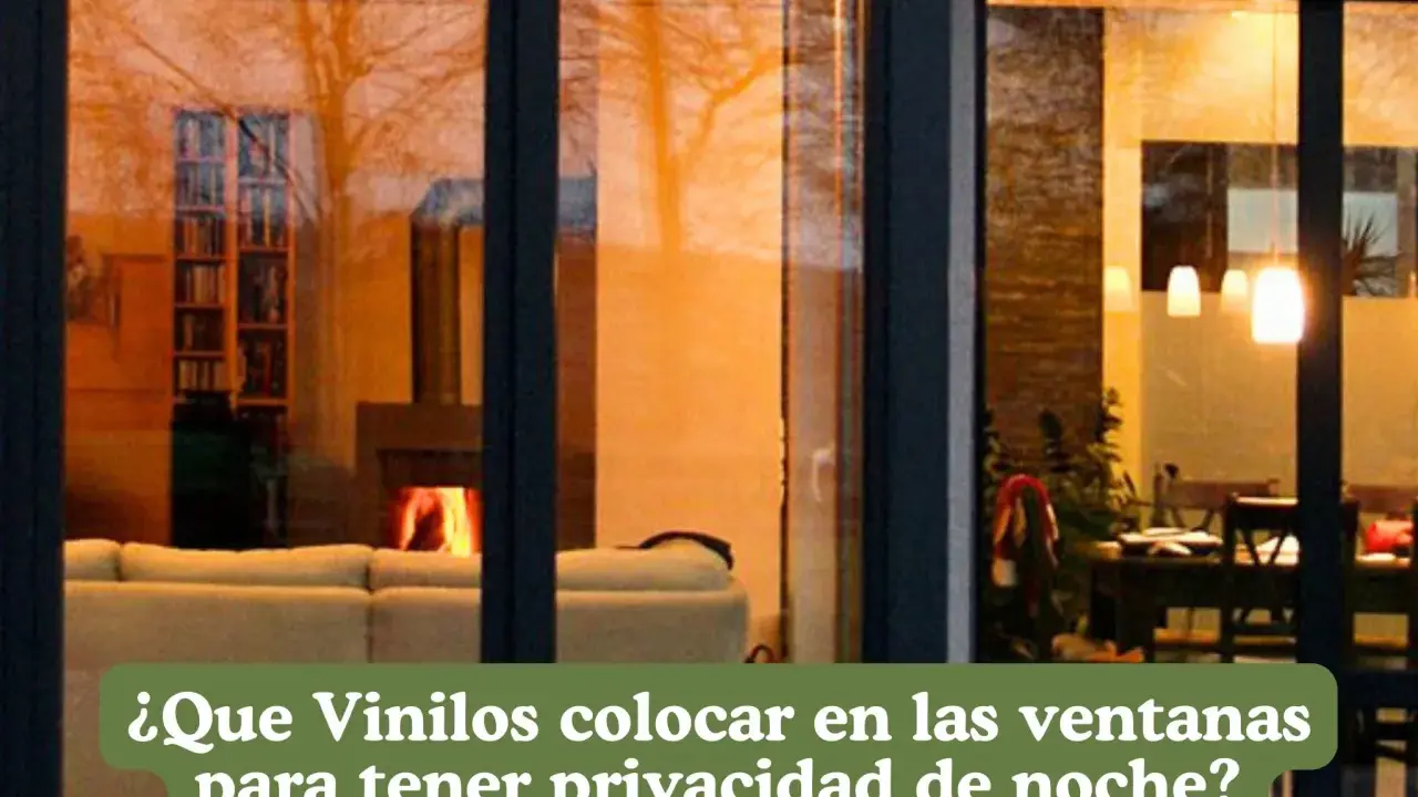 Ventanas con **cristales polarizados** que ofrecen privacidad, mostrando un interior acogedor con chimenea y muebles.