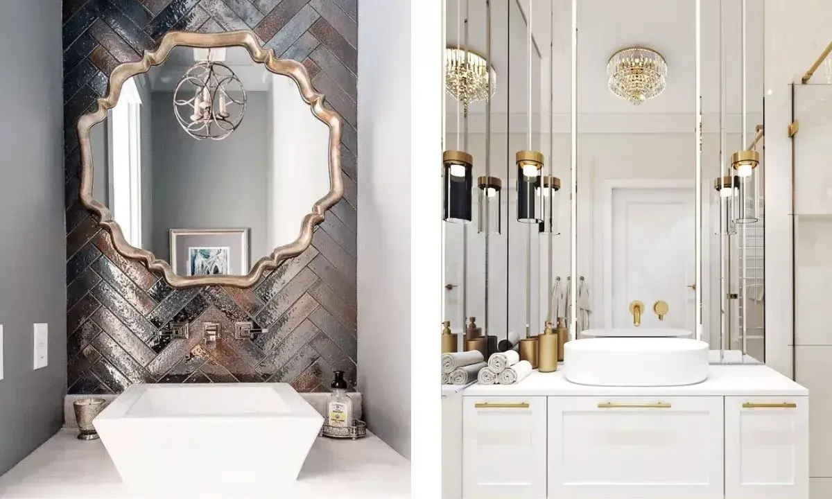 Elegancka łazienka w stylu glamour z ozdobnym lustrem i nowoczesną umywalką po lewej, oraz białą szafką z złotymi uchwytami i wiszącymi lampami po prawej.