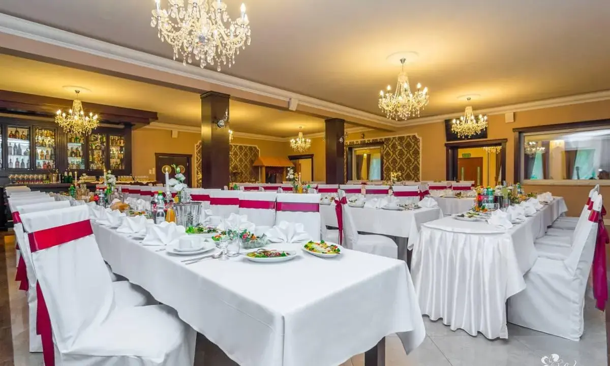 Nadwarciański Dworek Młodzikowo: Hotel, Restauracja, Wesela nad Wartą
