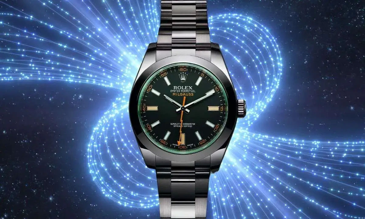 Orologio Rolex Milgauss, un esempio di orologi antimagnetici, con quadrante verde e sfondo blu elettrico.