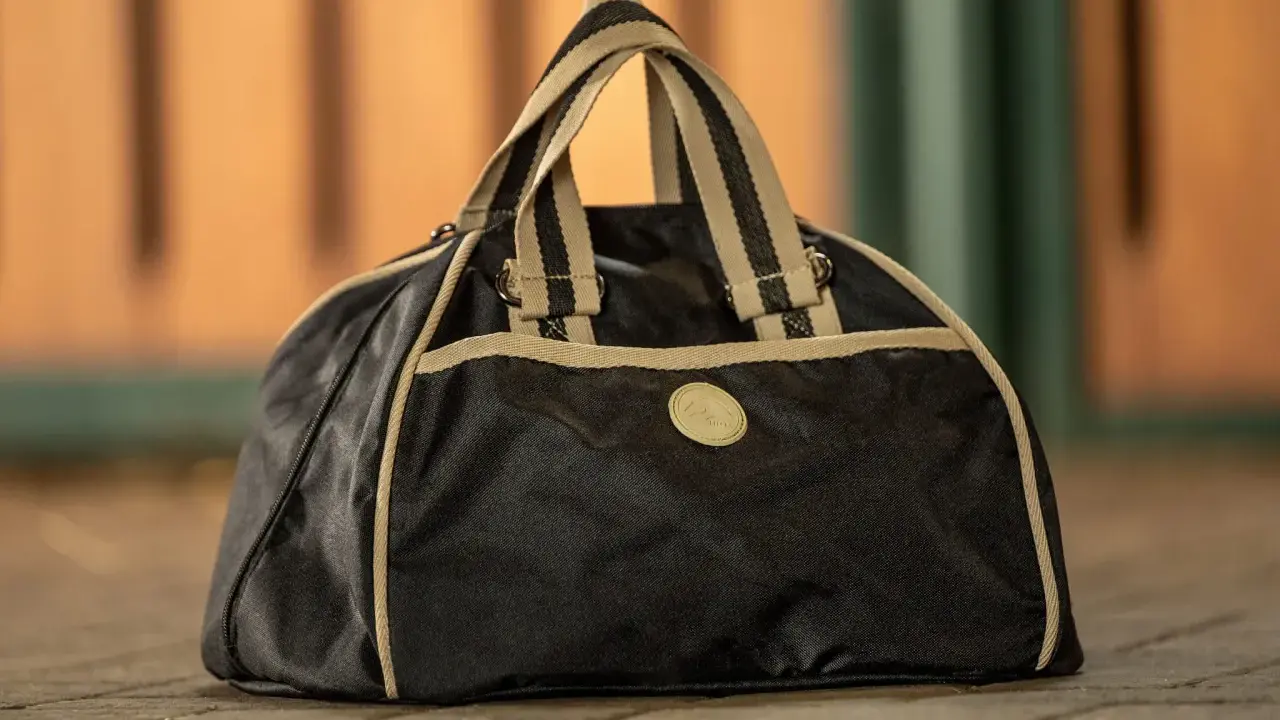 Torba na kask jeździecki: Jaka ochroni go najlepiej? Poradnik