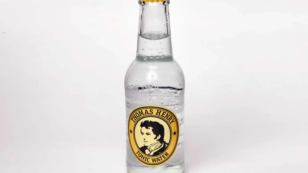 Thomas Henry Tonic Water: Erfrischendes, kohlensäurehaltiges Getränk mit Chinin, perfekt für Cocktails.