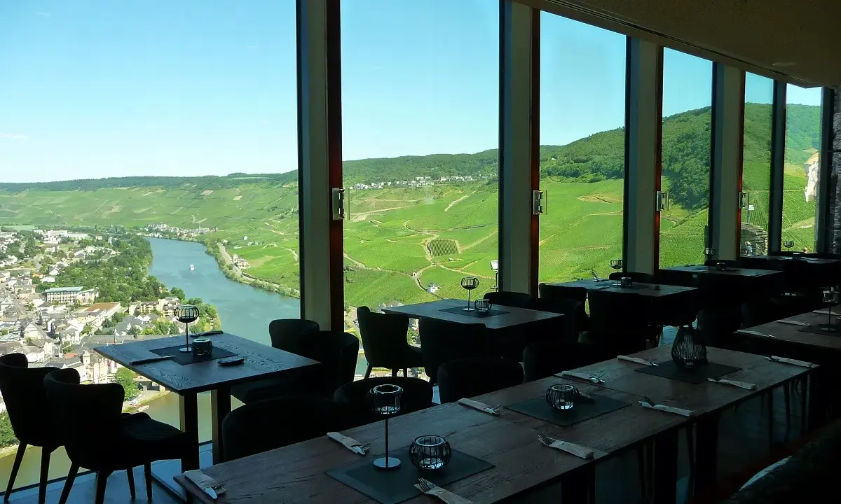 Bernkastel-Kues Restaurants: Mosel-Spezialitäten & Top-Tipps