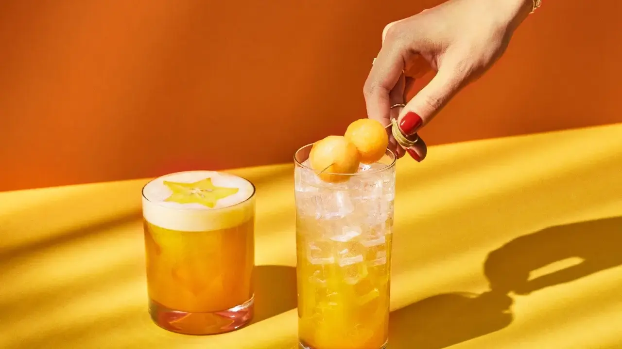 Jak zrobić drinki z wódki? Proste przepisy i triki domowe