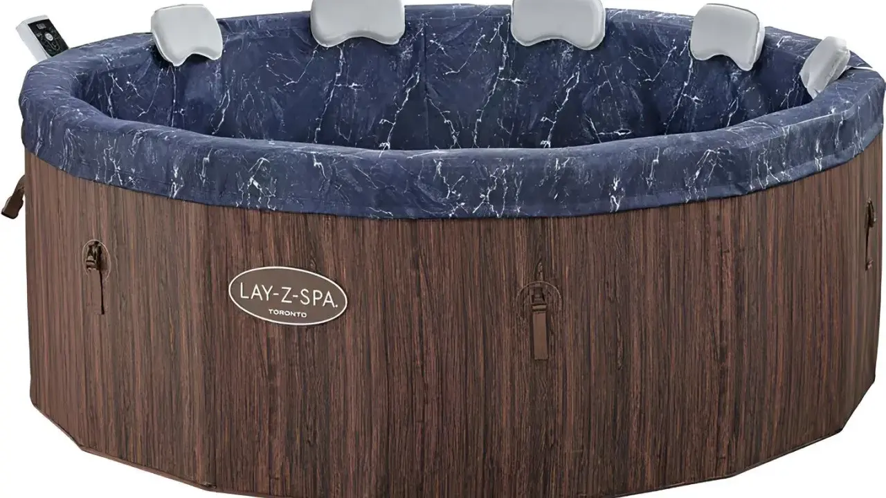 Jacuzzi ogrodowe Lay-Z-Spa: Przewodnik po modelach, kosztach i pielęgnacji