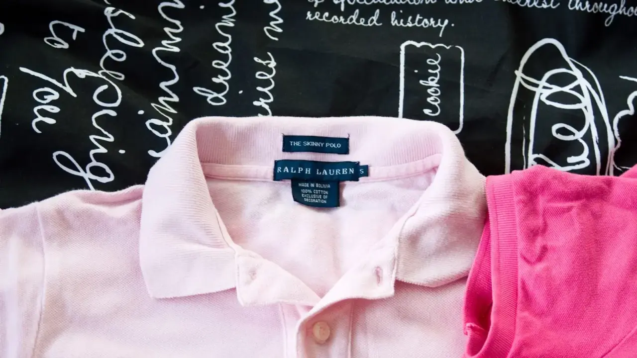 Różowa koszulka polo Ralph Lauren. Porównanie podróbki vs oryginał.