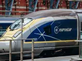 Pociąg Eurostar gotowy do podróży przez Kanał La Manche.