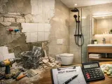 Kalkulacja kosztu remontu łazienki 5m2, uwzględniająca robociznę. Widoczny postęp prac i materiały.