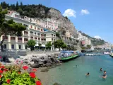 Hotel La Bussola: Trova la tua meta ideale in Italia