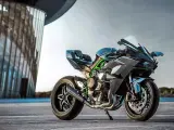 Kawasaki Ninja H2R, potężna maszyna z imponującą mocą. Zastanawiasz się, ile koni ma ten potwór?