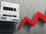 Licznik energii elektrycznej i czerwona strzałka w górę symbolizują, dlaczego koszt doprowadzenia prądu do działki wzrósł o 20 procent w 2026 roku.