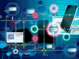 Pubblicità, comunicazione digitale e creatività d'impresa: laptop, smartphone e icone per blog, SEO, social media e sito web su sfondo blu tecnologico.