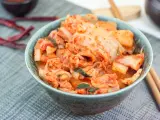 Kimchi: Co to jest? Odkryj smak, zdrowie i sekrety koreańskiej kiszonki