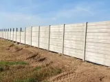 Jak wysoki może być płot betonowy? Poznaj przepisy i konsekwencje