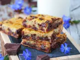 Délicieux gâteau banane chocolat, garni de pépites fondantes et de morceaux de chocolat noir. Parfait pour un goûter gourmand.