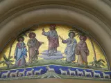 Mosaik zeigt Jesus mit Aposteln, die Schafe hüten. LK 4.