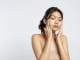 Peeling do cery trądzikowej: Enzymatyczny czy kwasowy BHA?