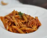 Penne alla Vodka przepis: Kremowy sos, który zawsze wychodzi!