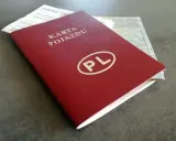Czerwona Karta Pojazdu z PL i dokumenty ubezpieczeniowe. Czy w Czechach trzeba mieć dowód rejestracyjny? Sprawdź!