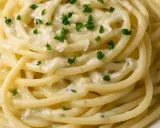 Spaghetti z sosem serowym: przepis, który zawsze się udaje!