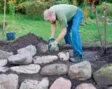 Piękny skalniak w ogrodzie: Krok po kroku, unikając błędów!